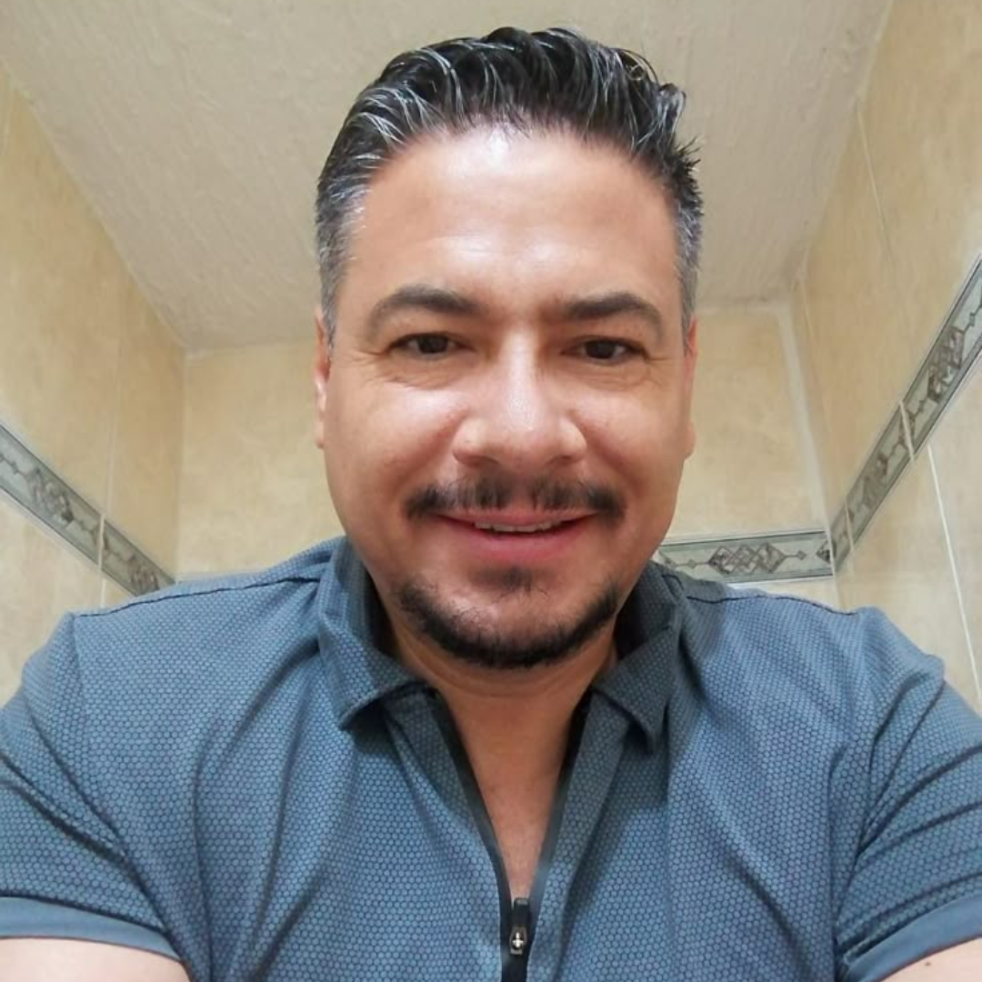 Luis F.